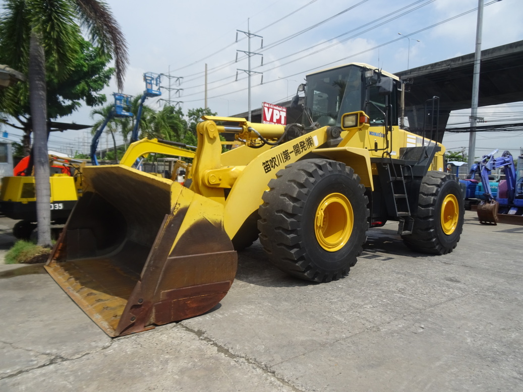 รถตัก Komatsu WA470-5